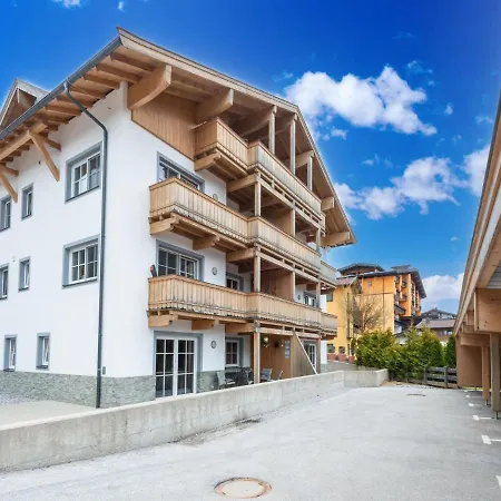 Luxury Penthouse With Balcony Ski Storage Carport Lift Appartement *