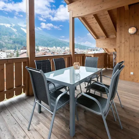 Luxury Penthouse With Balcony Ski Storage Carport Lift Appartement *
