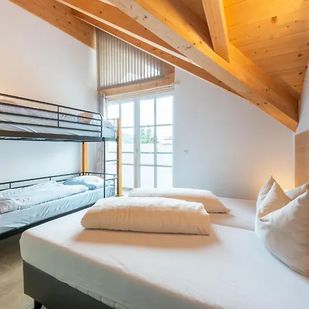 Luxury Penthouse With Balcony Ski Storage Carport Lift * Brixen im Thale