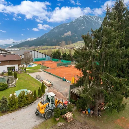 Luxury Penthouse With Balcony Ski Storage Carport Lift Appartement *