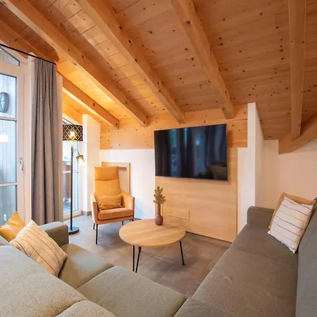 Luxury Penthouse With Balcony, Storage, Carport, Lift Brixen im Thale