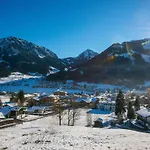 Luxury Apartment In Brixen