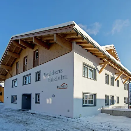 Luxury Penthouse With Balcony Ski Storage Carport Lift